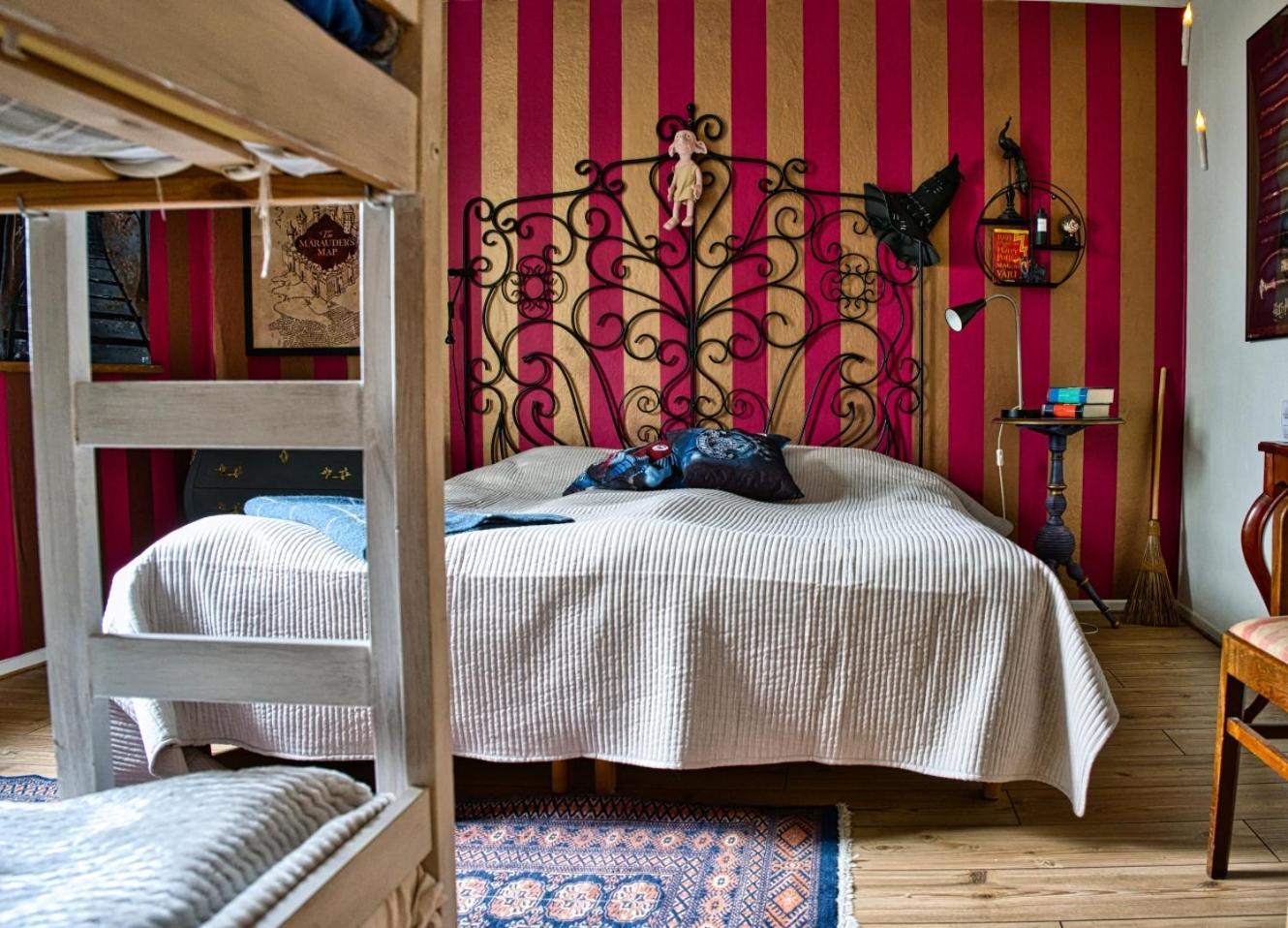 Bed And Books Pa Oesterlens Gaesthaerbaerge Glemminge Extérieur photo